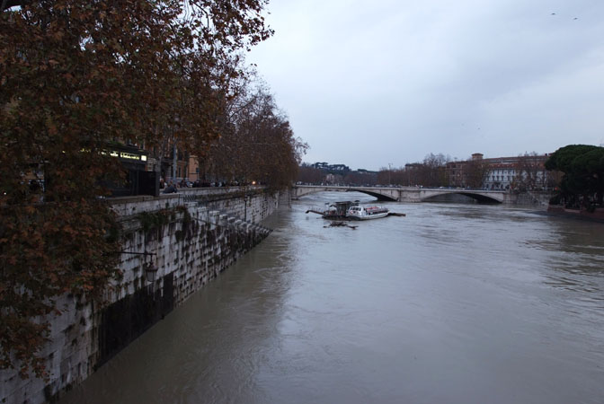 DSCF0211.jpg - T F